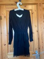 Jurk zwart gina Tricot M stretch stroken rok, Maat 38/40 (M), Zwart, Ophalen of Verzenden, Zo goed als nieuw