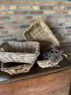 Landelijke set rotan manden, 4 dezelfde, Huis en Inrichting, Woonaccessoires | Schalen en Manden, Mand, Ophalen of Verzenden, Zo goed als nieuw