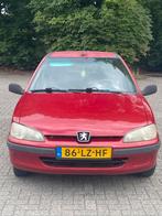 Peugeot 106 1.1 Sketch 2003 Rood, Auto's, Voorwielaandrijving, 4 cilinders, 400 kg, Origineel Nederlands