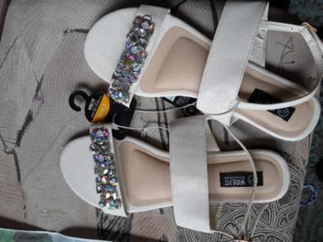 Witte sandalen mt 42 met bling NIEUW + kaartje beschikbaar voor biedingen