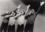 Les Freres Jacques Theater foto 1977, 1960 tot 1980, Verzenden, Foto, Zo goed als nieuw
