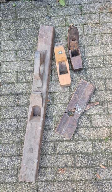 Oude Houten Schaven Set beschikbaar voor biedingen