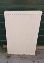 Radiator Type 22, Doe-het-zelf en Verbouw, Verwarming en Radiatoren, Ophalen, Gebruikt, Radiator, 60 tot 150 cm
