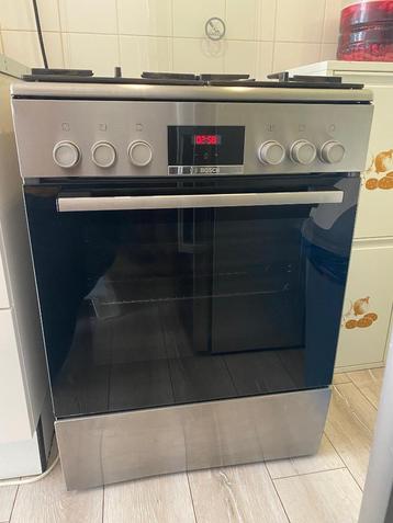 Bosch fornuis (HXR39IE50N) beschikbaar voor biedingen