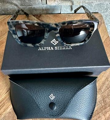 ZONNEBRIL TANK ALPHA SIERRA T.W.V.179€! 💯%NIEUW! beschikbaar voor biedingen