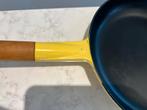 Le Creuset La Mama Koekenpan 26cm Ombre Jeune, Gebruikt, Gietijzer, Ophalen of Verzenden, Keramische plaat
