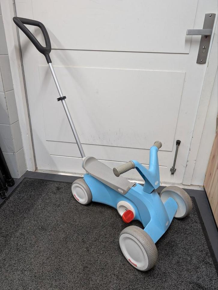 BERG GO² Loopfiets Blauw met Duwstang, Kinderen en Baby's, Speelgoed | Buiten | Voertuigen en Loopfietsen, Zo goed als nieuw, Loopfiets