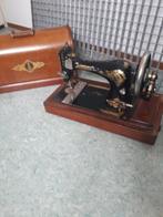 Te koop mooie oude naaimachine, Antiek en Kunst, Antiek | Naaimachines, Ophalen of Verzenden