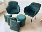 2 stoelen en een poef met 3 kussens como suéde ( kwantum), Huis en Inrichting, Stoelen, Ophalen of Verzenden, Zo goed als nieuw