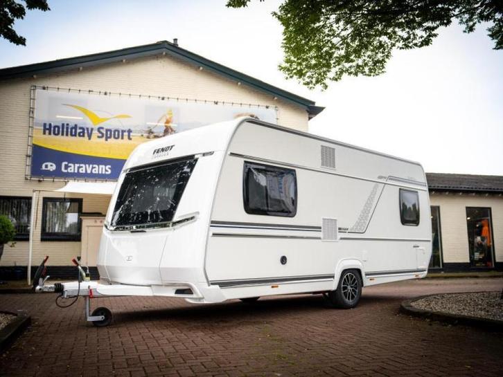 Fendt Bianco Activ 495 SFE, Caravans en Kamperen, Caravans, Bedrijf, tot en met 4, 1250 - 1500 kg, Treinzit, Fendt, Frans bed