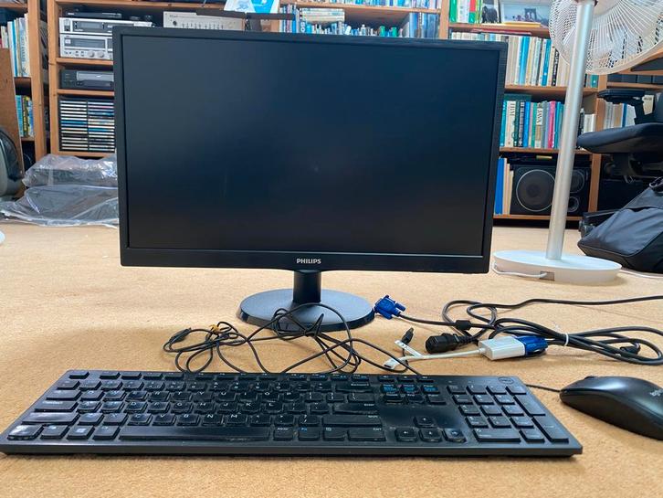 Philips beeldscherm, toetsenbord en muis, Computers en Software, Desktop Pc's, Ophalen of Verzenden