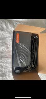 Battery charger, Ophalen of Verzenden, Nieuw