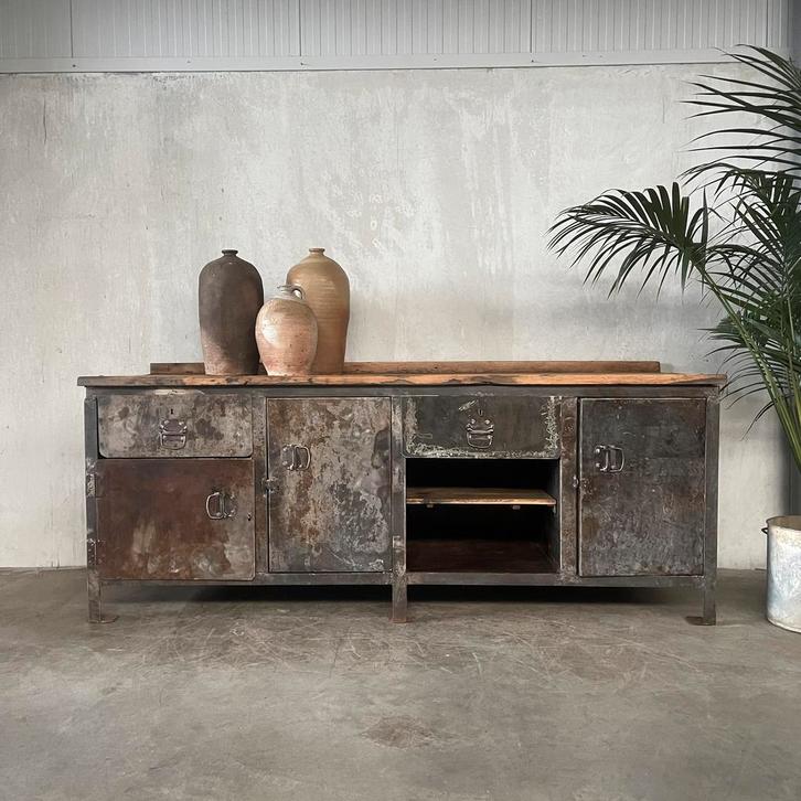 Industriële werkbank, dressoir, toonbank, keuken, vintage, Antiek en Kunst, Curiosa en Brocante, Ophalen