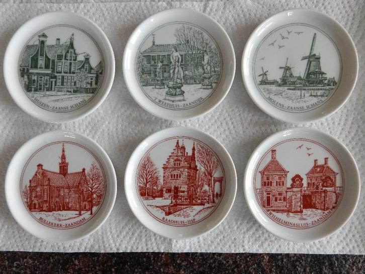 6 petit fours Zaandam e.o. porselein - onderzetters, Huis en Inrichting, Woonaccessoires | Onderzetters, Zo goed als nieuw, Pot of Pan