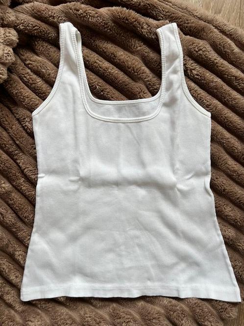 HEMA top – Witte ribstof – Maat 36/38, Kleding | Dames, Tops, Zo goed als nieuw, Maat 36 (S), Wit, Zonder mouw, Ophalen of Verzenden