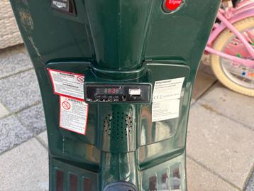 Kinder Vespa 12V - Groen beschikbaar voor biedingen