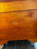 Oosterse dekenkist op wieltjes, Antiek en Kunst, Ophalen