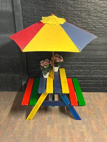 kinder picknick tafeltje beschikbaar voor biedingen