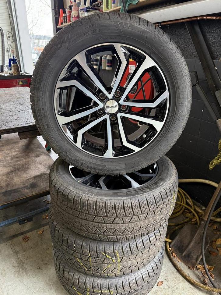 Winterset Nissan Qashqai, Auto-onderdelen, Banden en Velgen, Banden en Velgen, Winterbanden, 18 inch, 235 mm, Personenwagen, Gebruikt