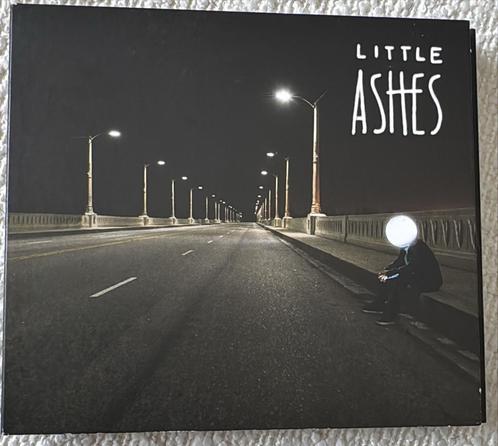LITTLE ASHES, limited Edition 2 cd’s, 18 tracks, Cd's en Dvd's, Cd's | Rock, Zo goed als nieuw, Alternative, Verzenden