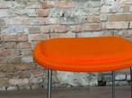 Cappellini Hi Pad Stool oranje bij TheReSales, Huis en Inrichting, Barkrukken, 60 tot 90 cm, Ophalen of Verzenden, Zo goed als nieuw