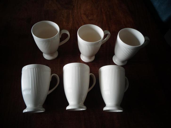 Wedgwood Windsor bekers op voet, 6 stuks, Huis en Inrichting, Keuken | Servies, Zo goed als nieuw, Kop(pen) en/of Schotel(s), Wedgwood