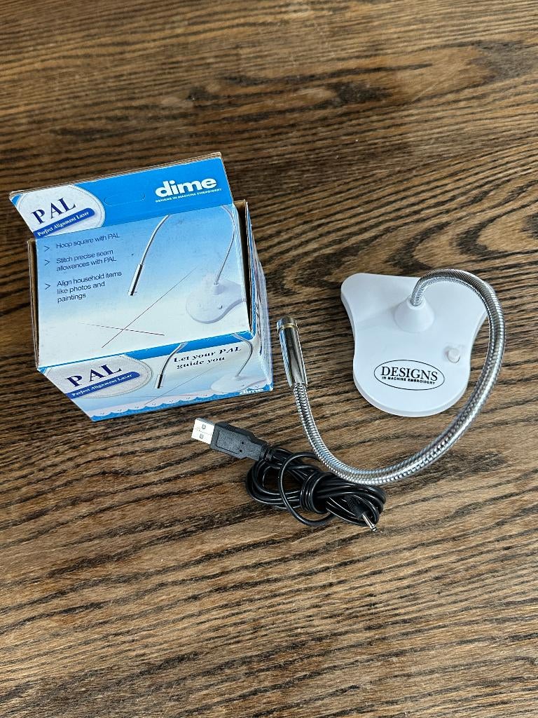 Laser Lampje tbv Borduur naaimachine werkzaamheden, Ophalen of Verzenden, Zo goed als nieuw, Toebehoren, Bernina