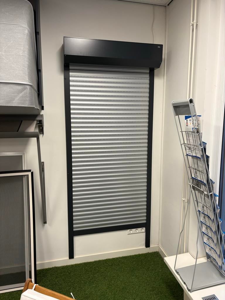 Rolluik Somfy io, Ophalen, Overige kleuren, 200 cm of meer, Info@rainbowsol.nl