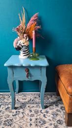 Leuk blauw kastje met vintagelook van Loods5, Huis en Inrichting, Tafels | Bijzettafels, 45 tot 60 cm, Minder dan 55 cm, Gebruikt