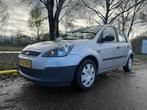 Ford Fiesta 1.3-8V Champion Airco (bj 2006), Auto's, 1299 cc, Stof, Gebruikt, 4 cilinders