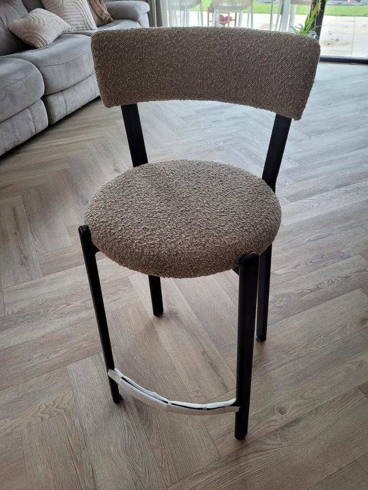 Stijlvolle Kruk met Rugleuning, Huis en Inrichting, Barkrukken, Gebruikt, 60 tot 90 cm, Hout, Metaal, 1 kruk, Met voetsteun, Ophalen