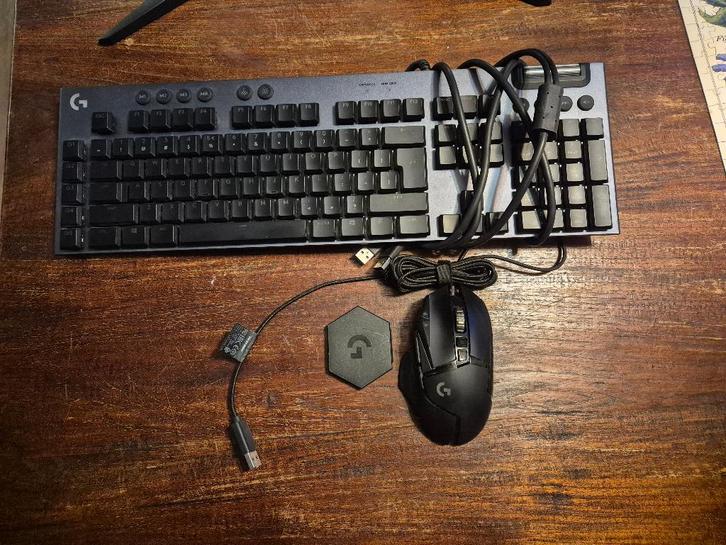 Logitech Game keyboard en muis, Computers en Software, Toetsenborden, Gebruikt, Qwerty, Bedraad, Toetsenbord en muis-set, Gaming toetsenbord