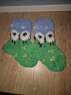 Wollen baby sokjes met schaapjes, Ophalen of Verzenden, Nieuw, Breien of Haken, Patroon of Boek