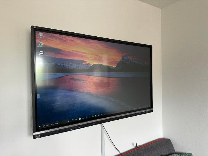 ViewSonic VS17583 – Monitor met Ingebouwde PC + Dongle, Computers en Software, Monitoren, Zo goed als nieuw, 60 Hz of minder, DisplayPort