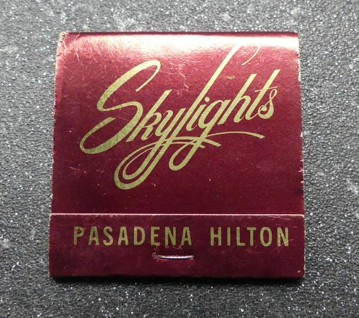Skylights lucifers Pasadena Hilton hotel luciferdoosje USA, Verzamelen, Merken en Reclamevoorwerpen, Zo goed als nieuw, Gebruiksvoorwerp