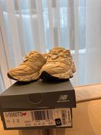 New Balance 9060 maat 20, Ophalen of Verzenden, Zo goed als nieuw, Beige, Sneakers of Gympen