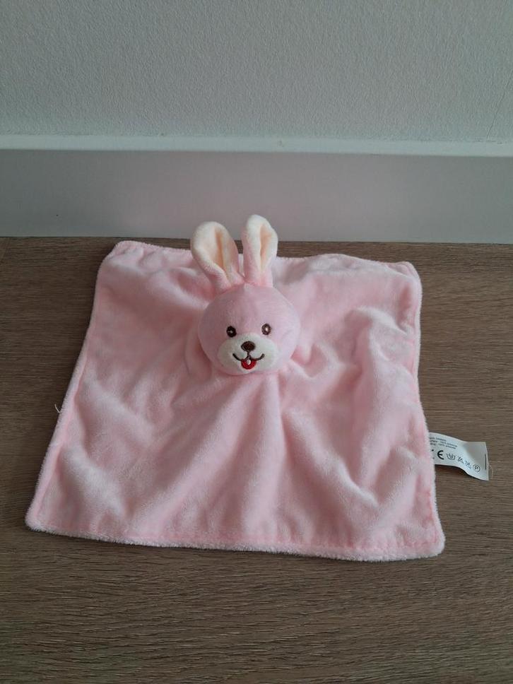 Knuffeldoekje konijn roze Wibra doekje K9903, Kinderen en Baby's, Speelgoed | Knuffels en Pluche, Zo goed als nieuw, Konijn, Ophalen of Verzenden