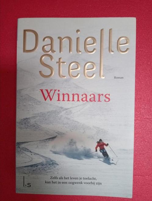 Danielle Steel - Winnaars, Boeken, Romans, Zo goed als nieuw, Amerika, Ophalen of Verzenden