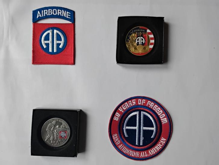 US Airborne div., Verzamelen, Militaria | Algemeen, Landmacht, Embleem of Badge, Amerika, Ophalen of Verzenden