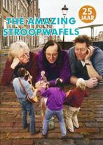 THE AMAZING STROOPWAFELS DVD 25 JAAR OUDE MAASWEG, Alle leeftijden, Ophalen of Verzenden, Zo goed als nieuw