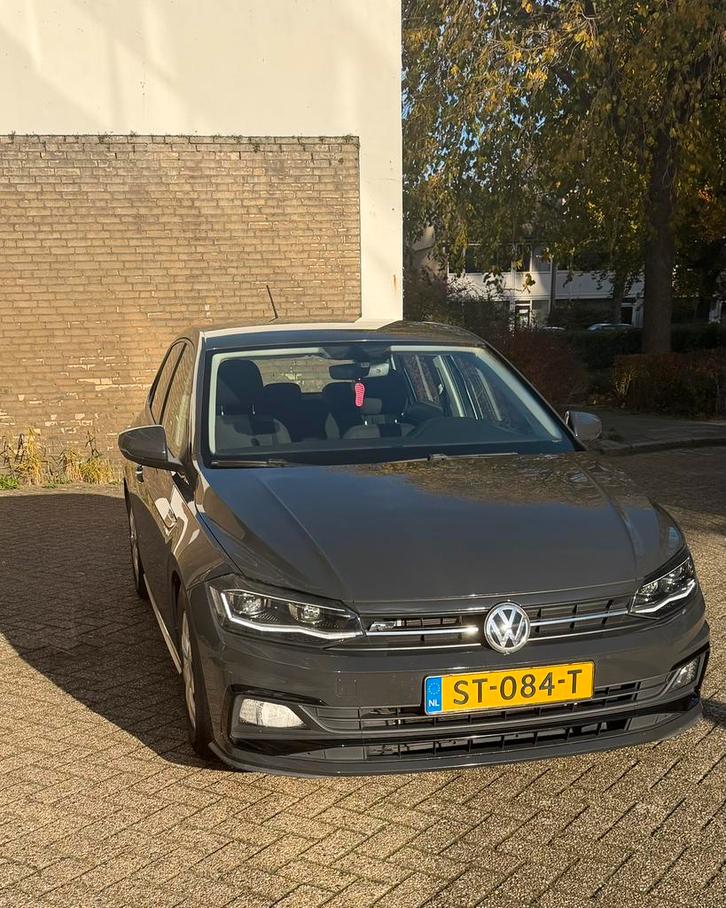 Volkswagen Polo 1.0 TSI 95PK 5D R Line 7-DSG 2018 Grijs, Auto's, Volkswagen, Particulier, Benzine, C, Hatchback, Automaat, Origineel Nederlands