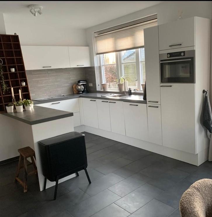Zgan. Keller keuken roomwit incl.apparatuur en garantie!!!!!, Huis en Inrichting, Keuken | Complete keukens, Zo goed als nieuw