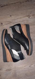 Nagelnieuwe Tamaris sleehak schoenen, Ophalen of Verzenden, Nieuw, Zwart