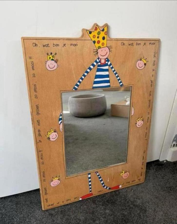 Vrolijke (kinder) spiegel, Kinderen en Baby's, Kinderkamer | Inrichting en Decoratie, Zo goed als nieuw, Spiegel, Ophalen of Verzenden