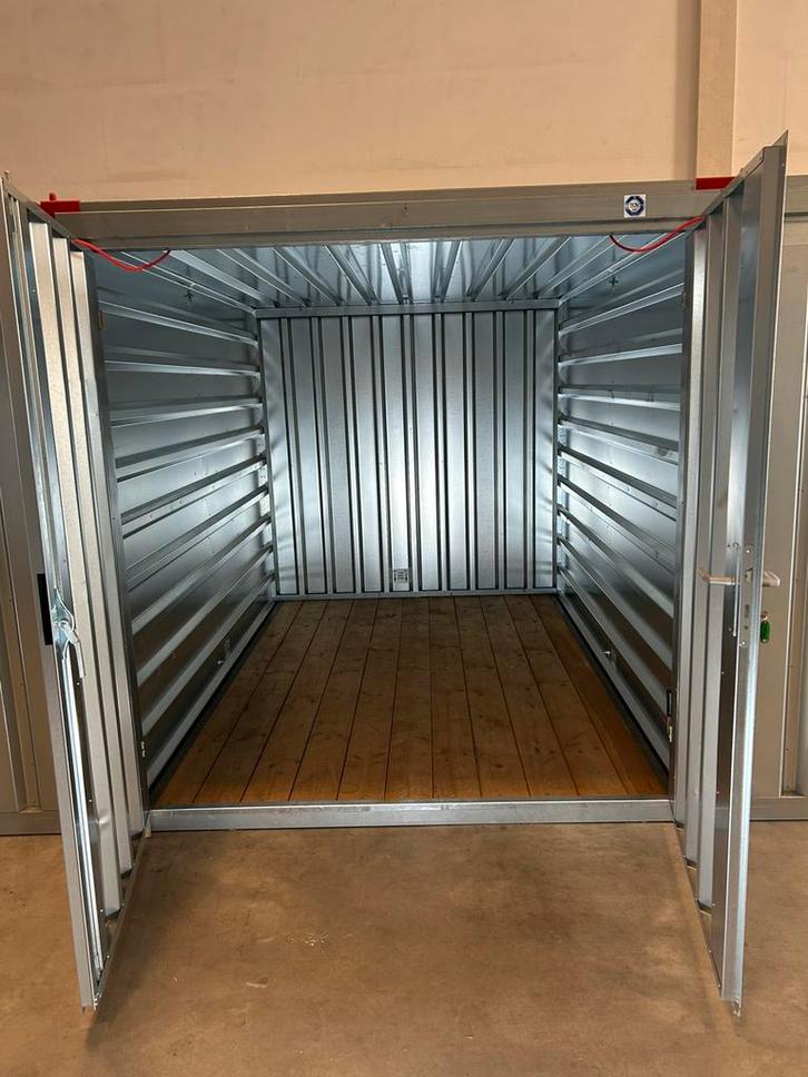 Opslagruimte meubelopslag opslag selfstorage in Tiel, Diensten en Vakmensen, Verhuizers en Opslag, Opslag