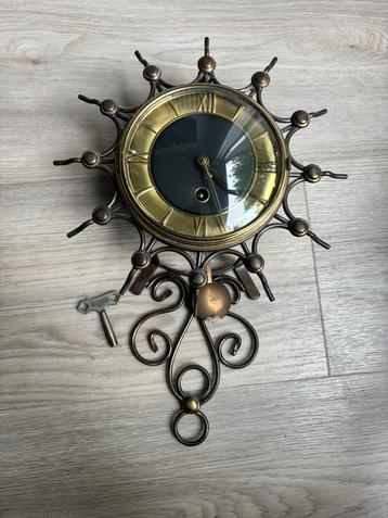 Vintage zonneklok / wandklok jaren 50/70 beschikbaar voor biedingen