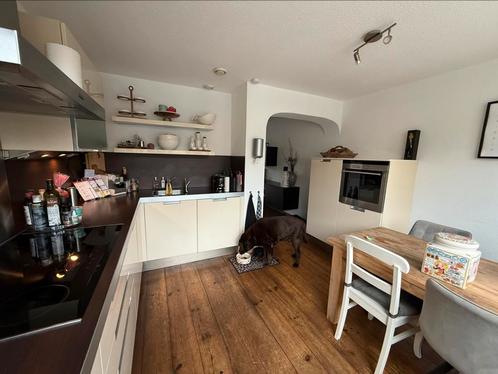Mooie Moderne Keuken ( Veneta Cucina) 2e hands, Huis en Inrichting, Keuken | Complete keukens, Gebruikt, Hoekkeuken, Ophalen