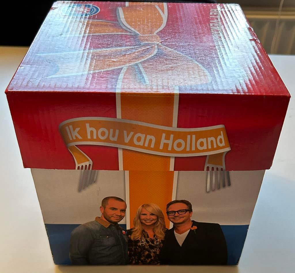 Ik hou van Holland Verjaardagsspel - de Bom - vaste prijs, Vijf spelers of meer, Ophalen of Verzenden, Zo goed als nieuw