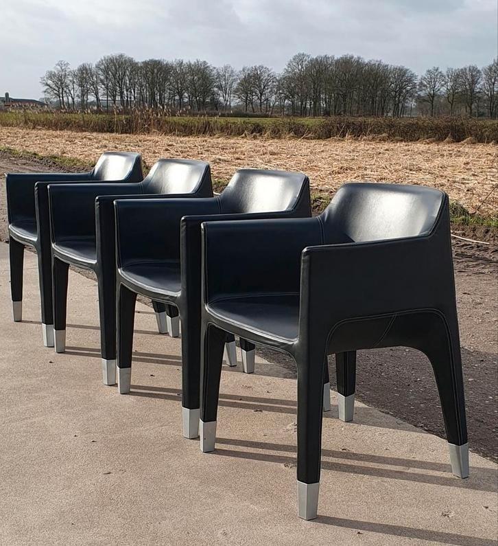 Set 4 Italiaans design eetkamerstoelen Mon Ami Claudio, Huis en Inrichting, Stoelen, Zo goed als nieuw, Vier, Leer, Zwart, Ophalen