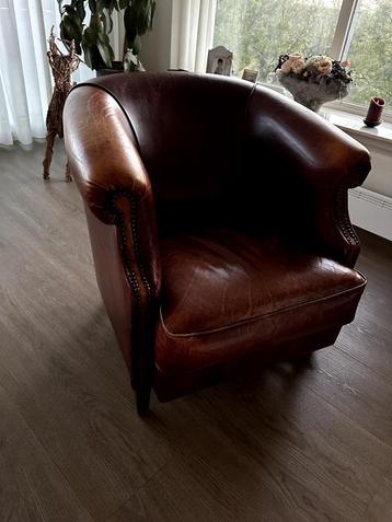Chesterfield fauteuiltje beschikbaar voor biedingen